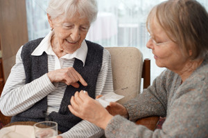 Stock Photo People Old Woman Elderly 90 Nurse Seniors Retirement Home Care 30aac9b2 4fe9 4897 99db 775e2d54bdd1